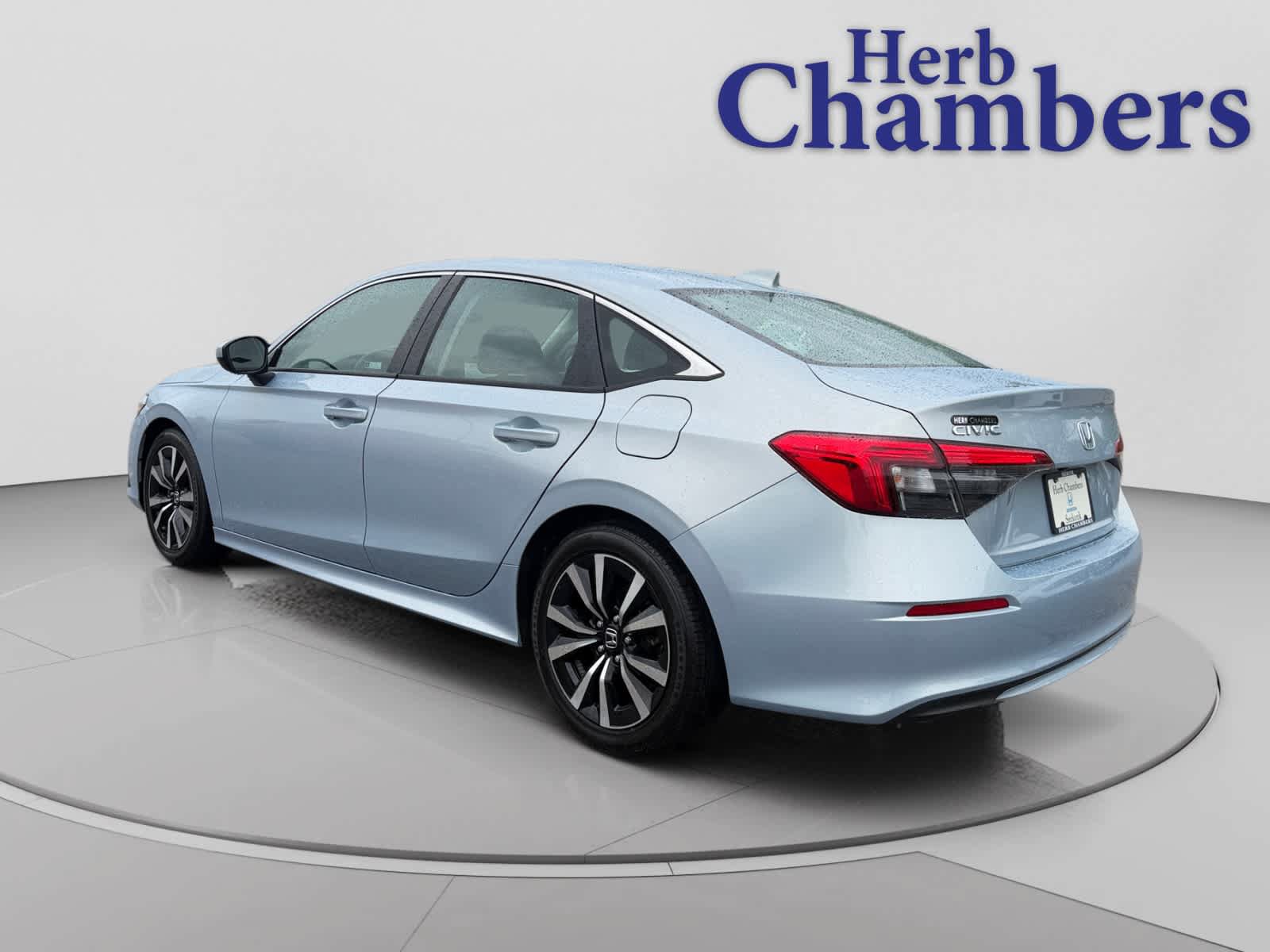 Used 2023 Honda Civic EX image 3