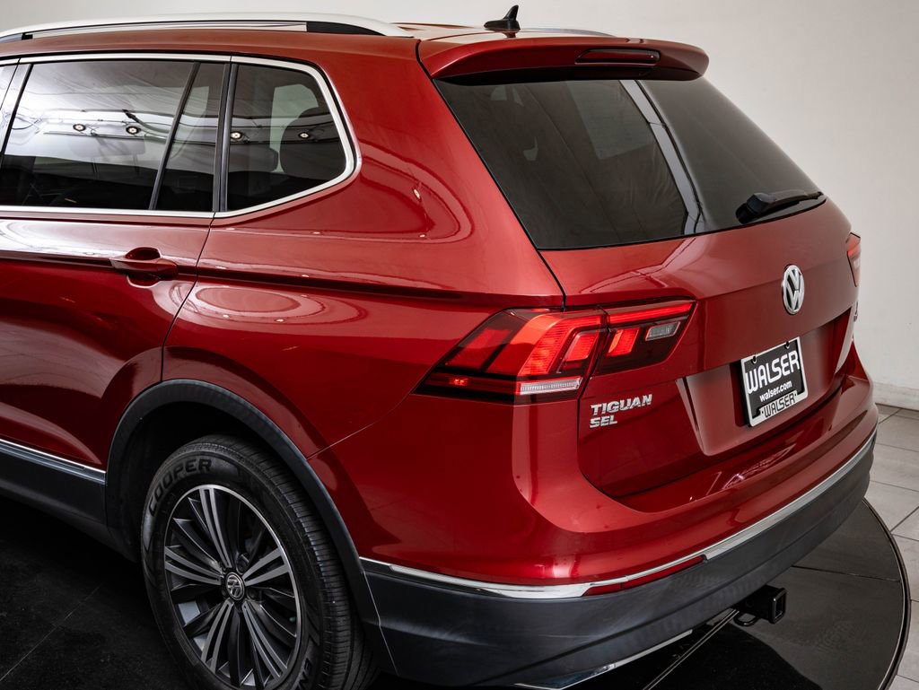 Used 2018 Volkswagen Tiguan SEL AWD/4WD image 19