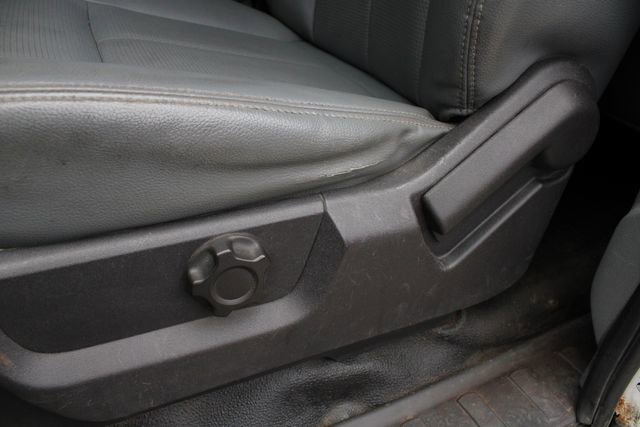 Used 2015 Ford F250 XL w/ Snow Plow Prep Package image 4