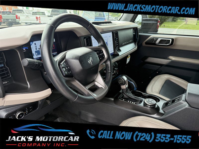 Used 2023 Ford Bronco Wildtrak image 29