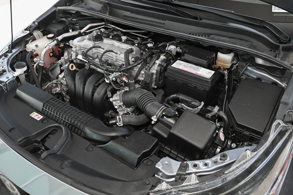 Used 2020 Toyota Corolla LE w/ Carpet Mat Package (TMS) FWD image 15