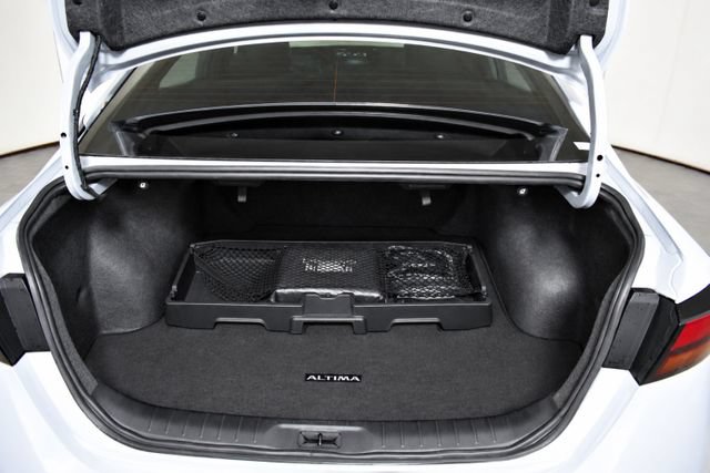 Certified 2024 Nissan Altima 2.5 SR w/ SR Premium Package FWD image 33