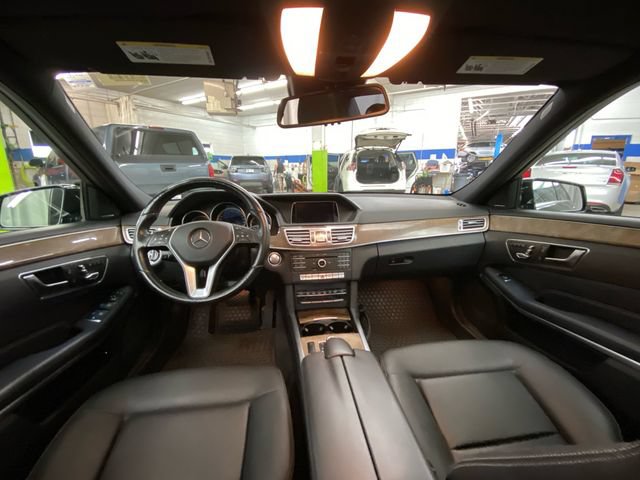 Used 2016 Mercedes-Benz E 350 4MATIC Sedan image 29