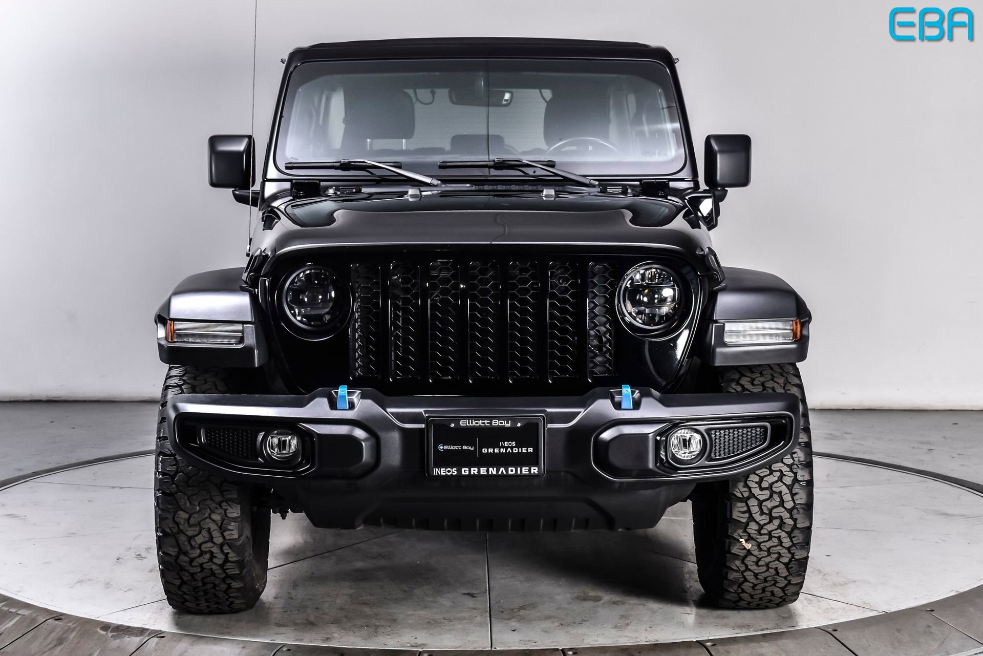 Used 2023 Jeep Wrangler Unlimited w/ Sun & Screen Package AWD/4WD image 8