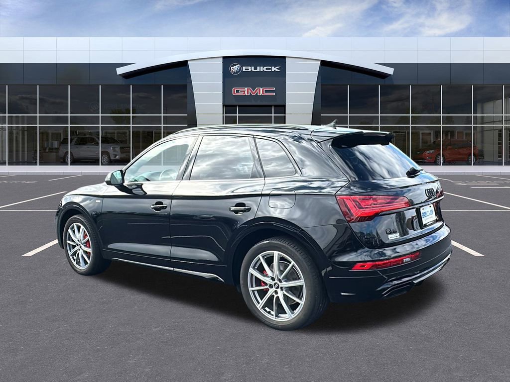 Used 2024 Audi Q5 e Premium Plus image 3