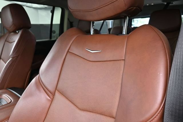 Used 2018 Cadillac Escalade ESV Premium Luxury AWD/4WD image 21