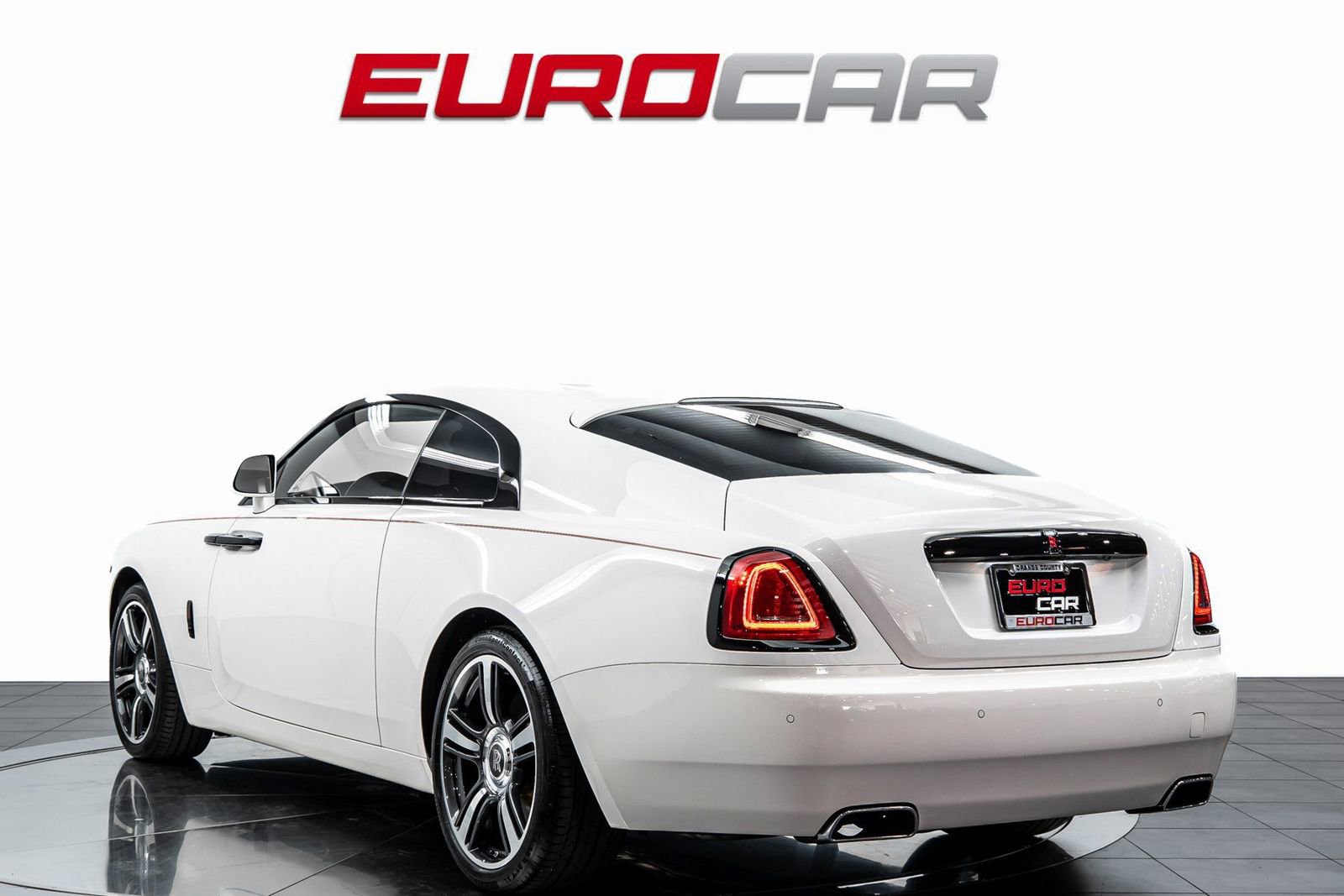 Used 2018 Rolls-Royce Wraith image 3