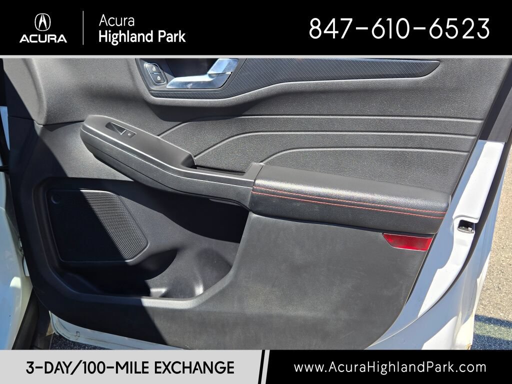 Used 2023 Ford Escape ST-Line FWD image 6