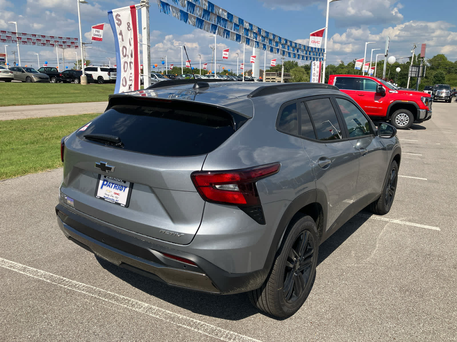 New 2026 Chevrolet Trax ACTIV w/ Sunroof Package FWD image 7