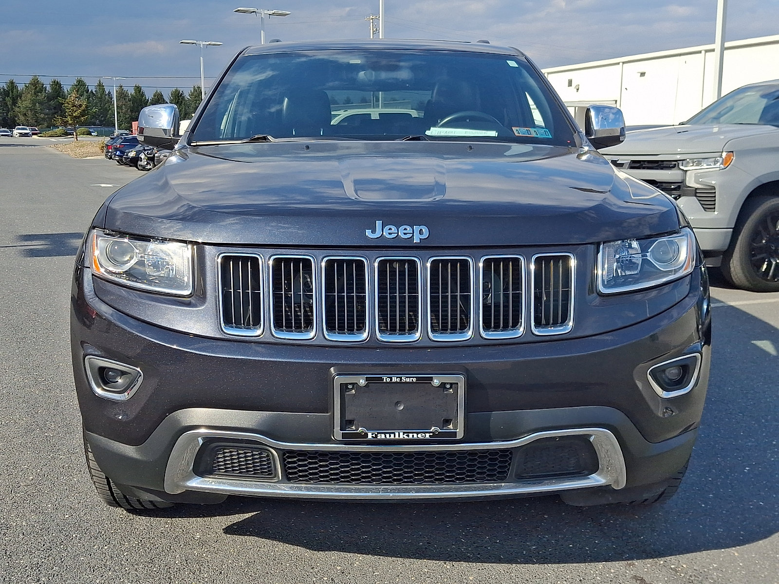 Used 2015 Jeep Grand Cherokee Limited AWD/4WD image 2