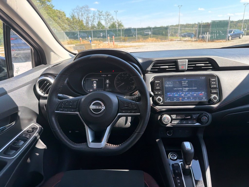 Used 2024 Nissan Versa SR FWD image 38