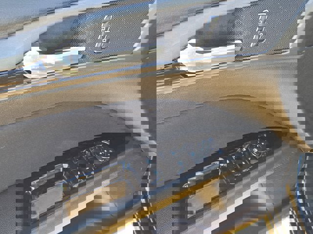 Used 2014 Ford Fusion SE image 18