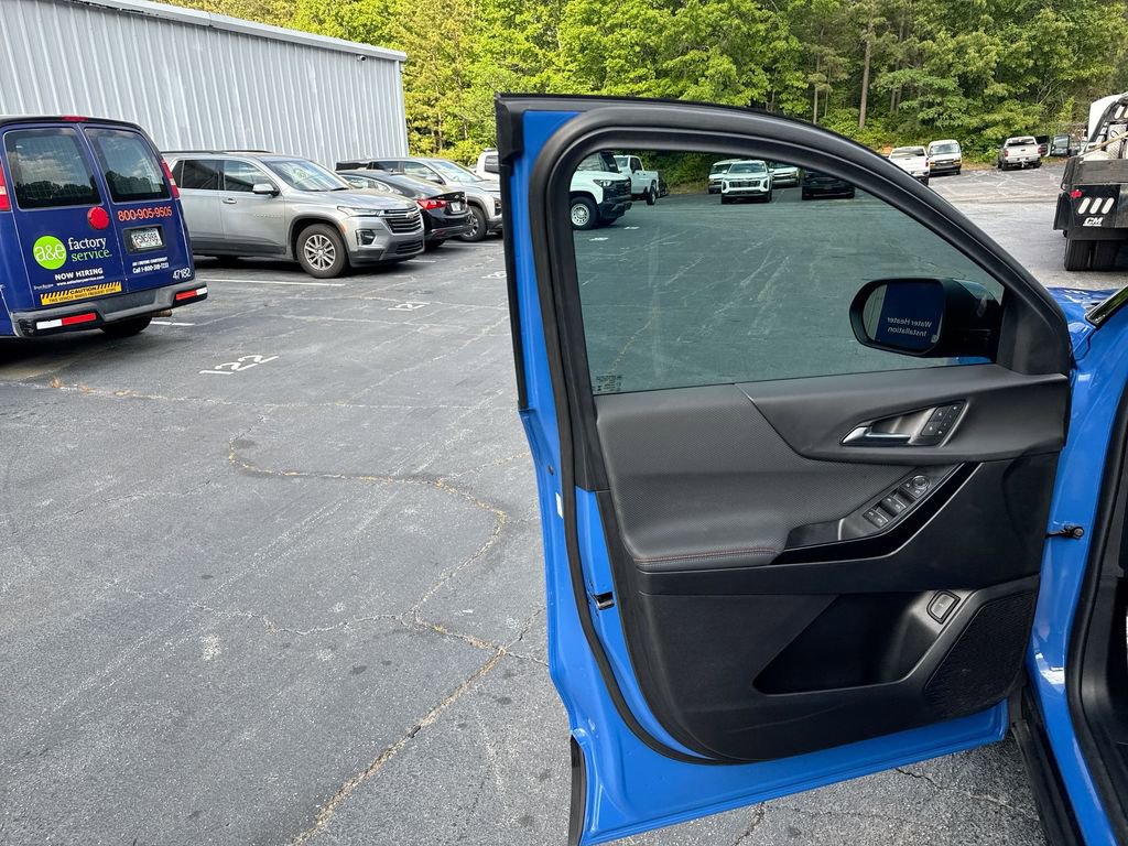 Used 2025 Chevrolet Equinox RS w/ Convenience Package III FWD image 13