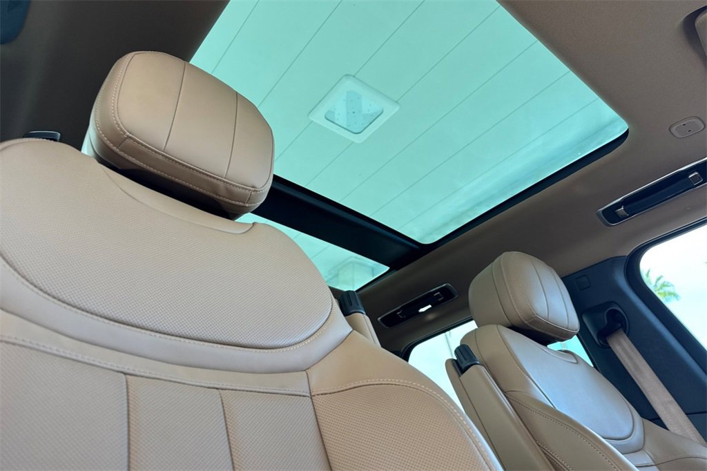 Used 2023 Land Rover Range Rover Sport SE image 20