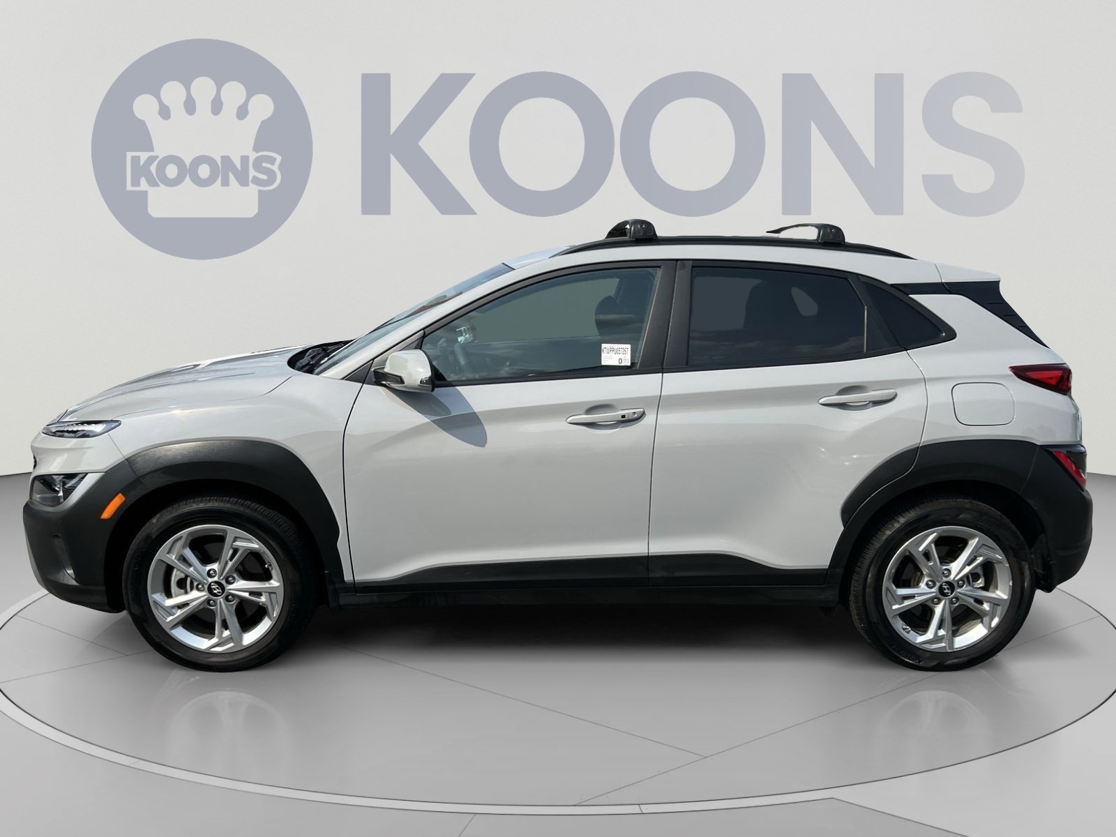 Used 2023 Hyundai Kona SEL AWD/4WD image 2