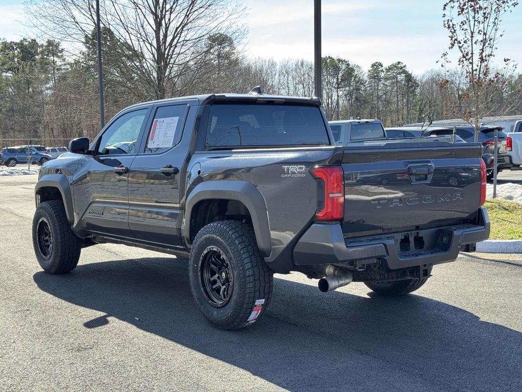 Used 2025 Toyota Tacoma TRD Off-Road image 23