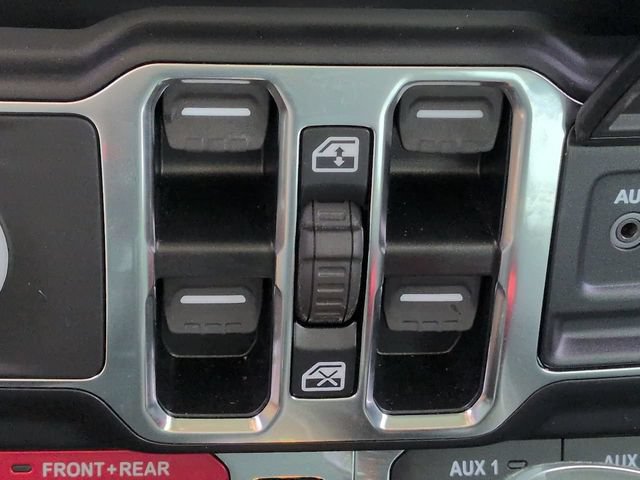 Used 2023 Jeep Wrangler Unlimited Rubicon 4xe w/ Steel Bumper Group AWD/4WD image 30