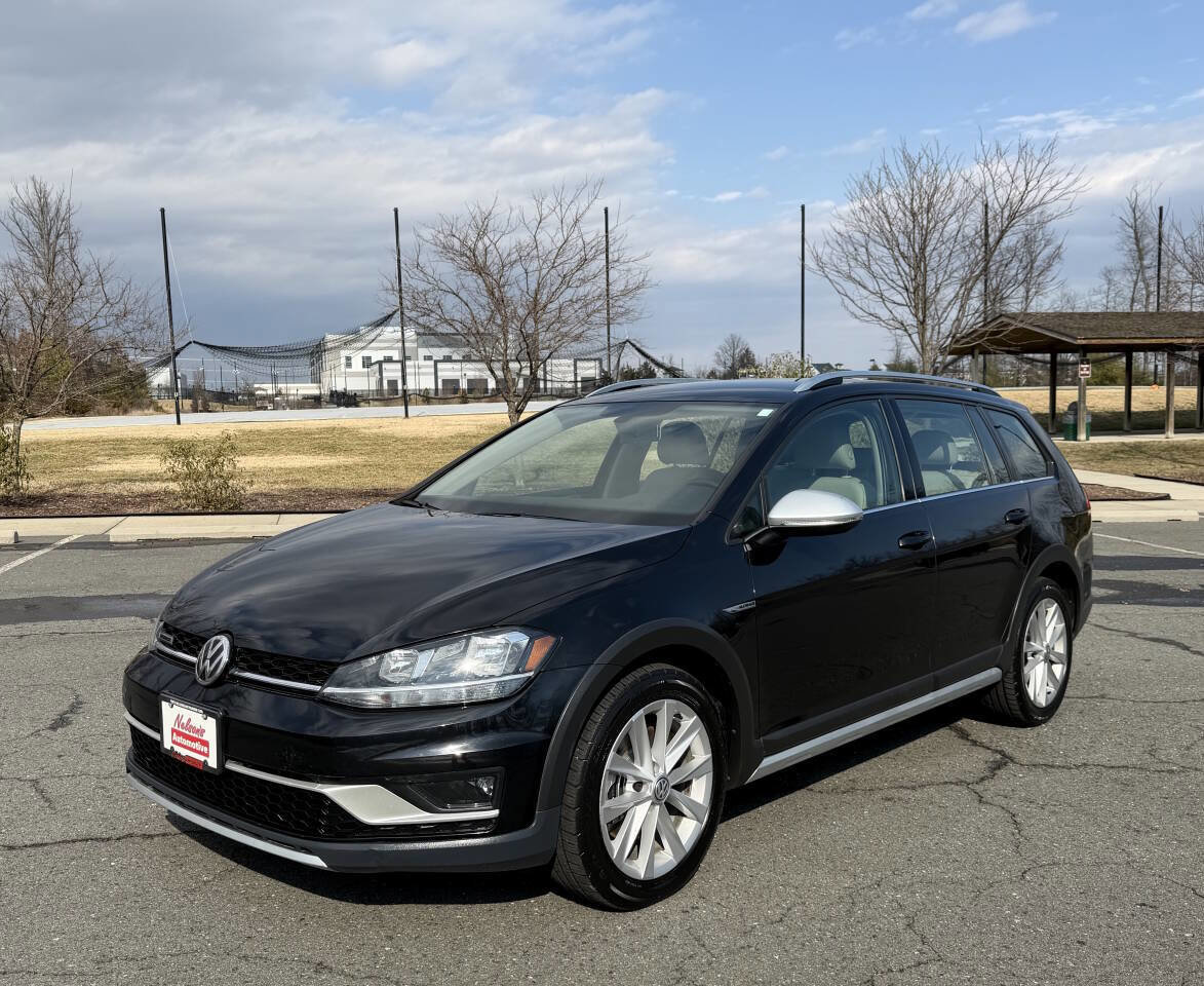 Used 2019 Volkswagen Golf Alltrack S image 11