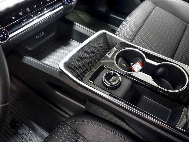 New 2026 Chevrolet Equinox LT w/ LPO, Floor Liner Package FWD image 18