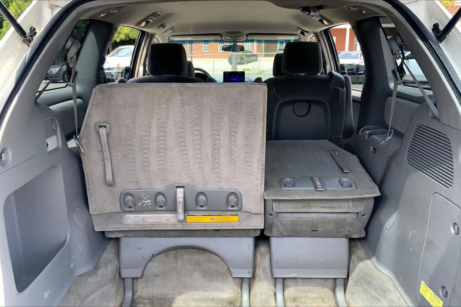 Used 2006 Toyota Sienna CE FWD image 35