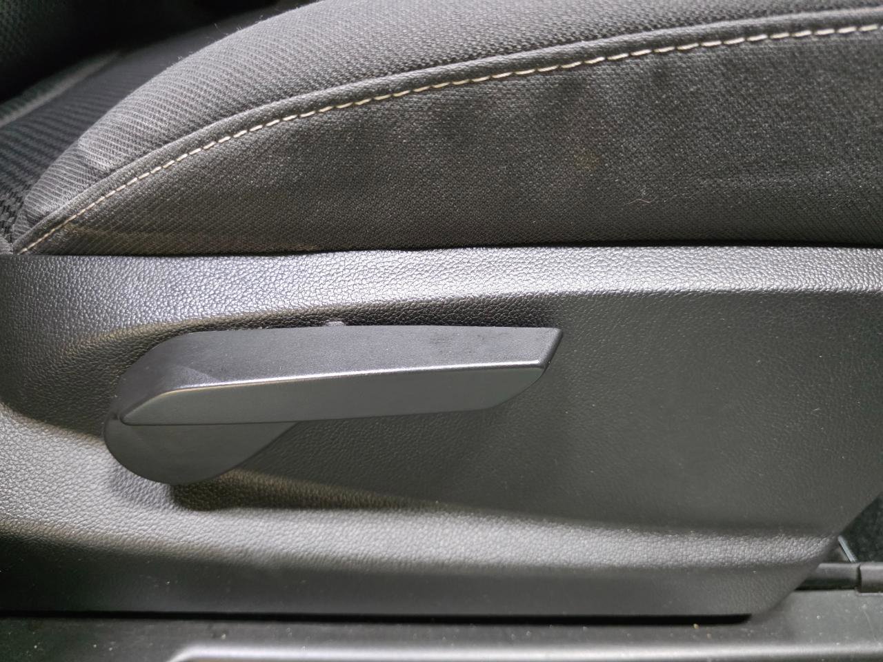 Used 2018 Chevrolet Silverado 1500 LT w/ All Star Edition image 26