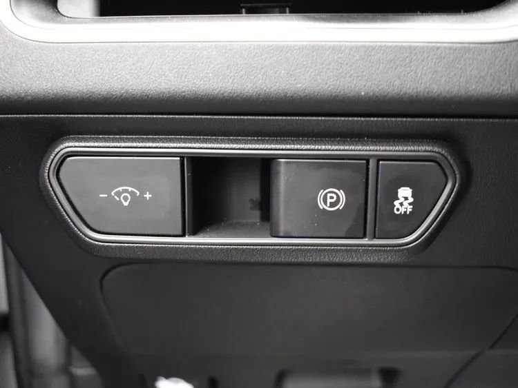Used 2025 Kia K4 image 21