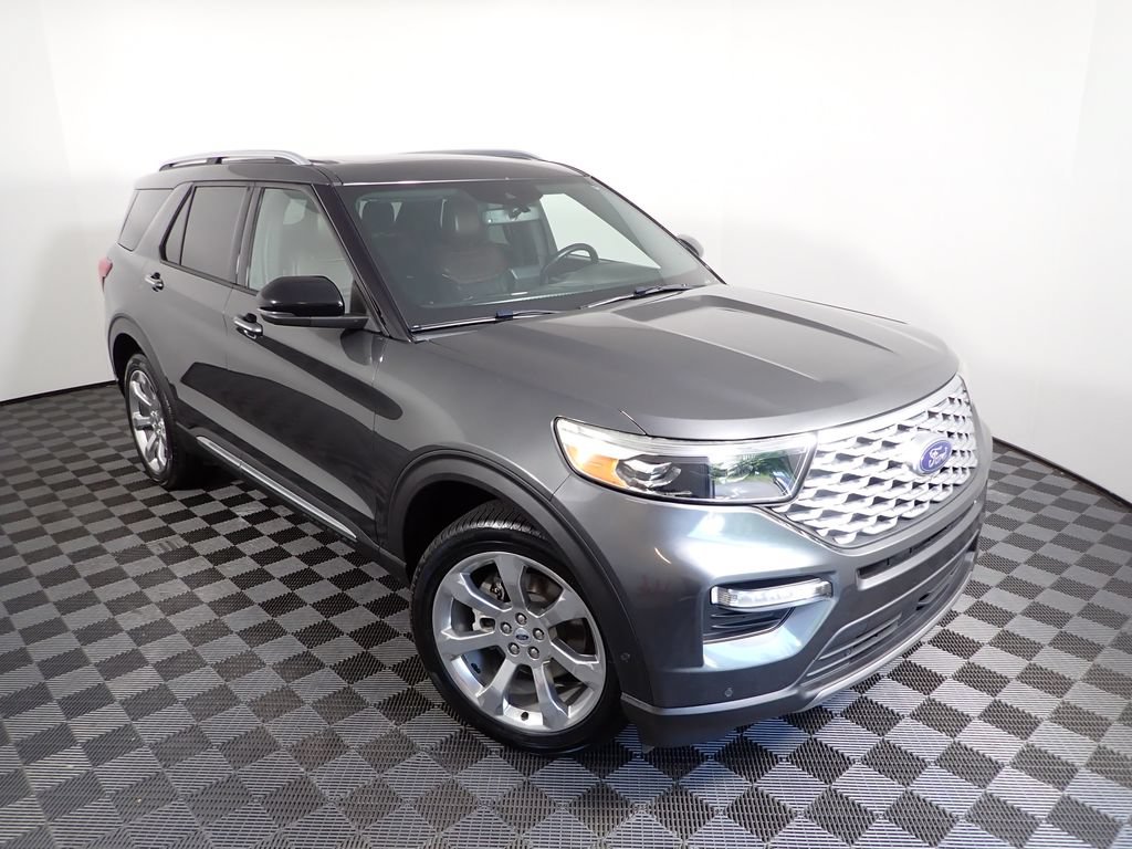 Used 2020 Ford Explorer Platinum w/ Premium Technology Package AWD/4WD image 11