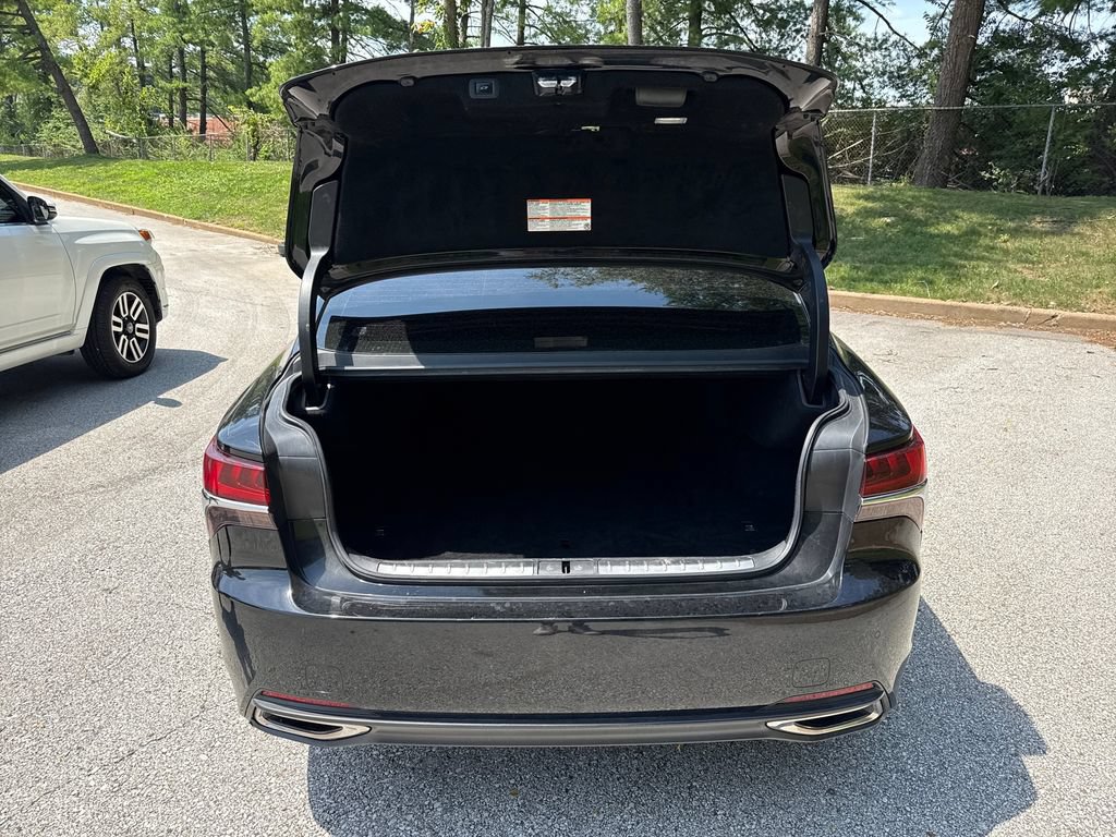 Used 2018 Lexus LS 500 AWD w/ Interior Upgrade Package image 31