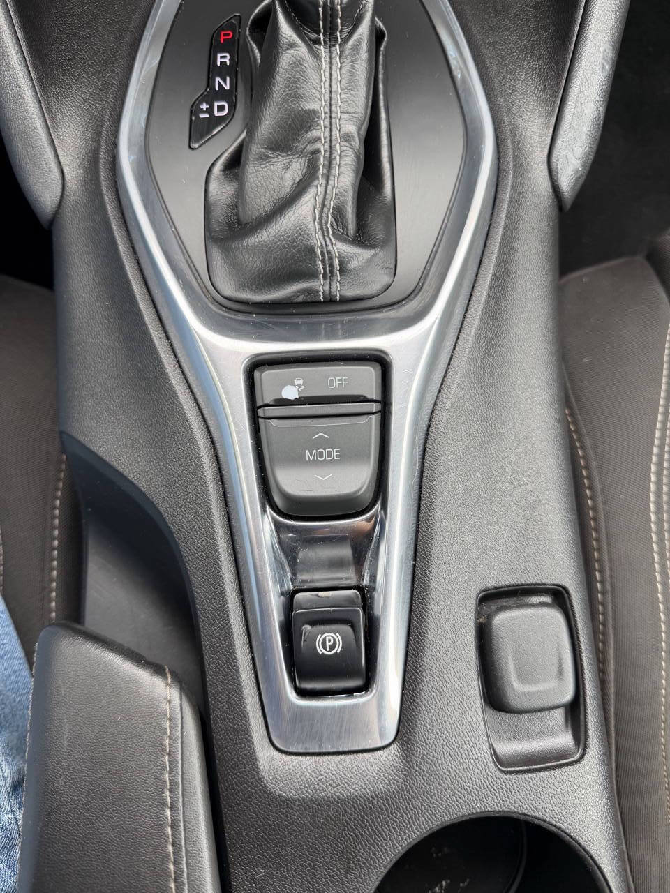 Used 2016 Chevrolet Camaro LT RWD image 23