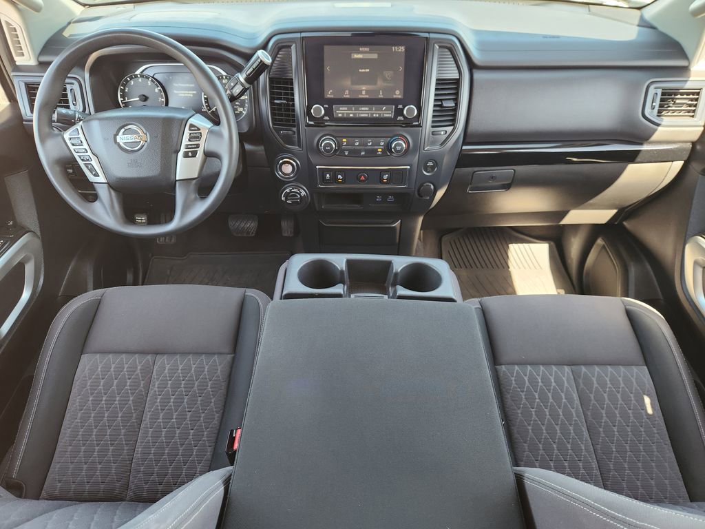 Used 2022 Nissan Titan SV image 19