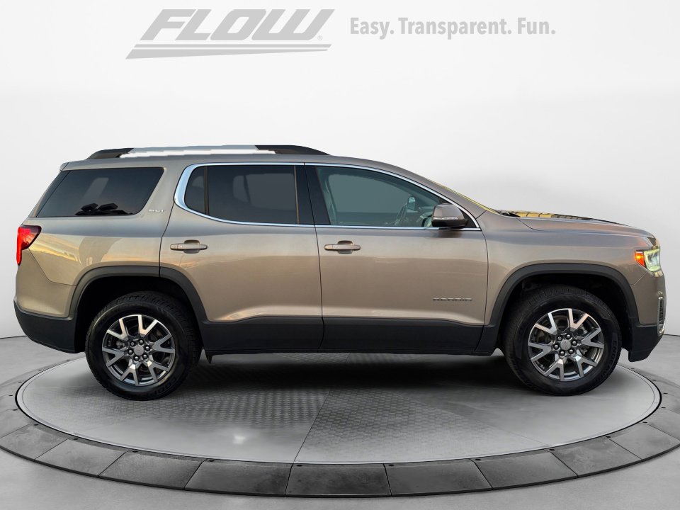 Certified 2022 GMC Acadia SLT w/ Trailering Package image 10