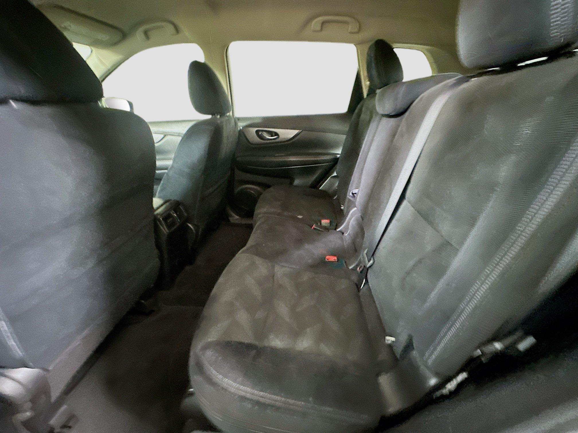Used 2016 Nissan Rogue S w/ Appearance Package FWD image 26