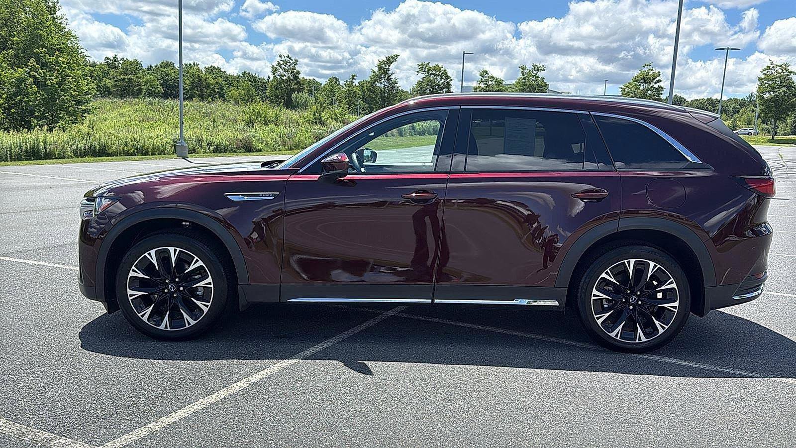 Certified 2025 MAZDA CX-90 Plug-In Hybrid w/ Premium Plus AWD/4WD image 12