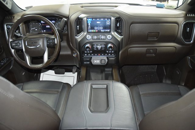 Used 2022 GMC Sierra 3500 Denali w/ Denali Ultimate Package image 32