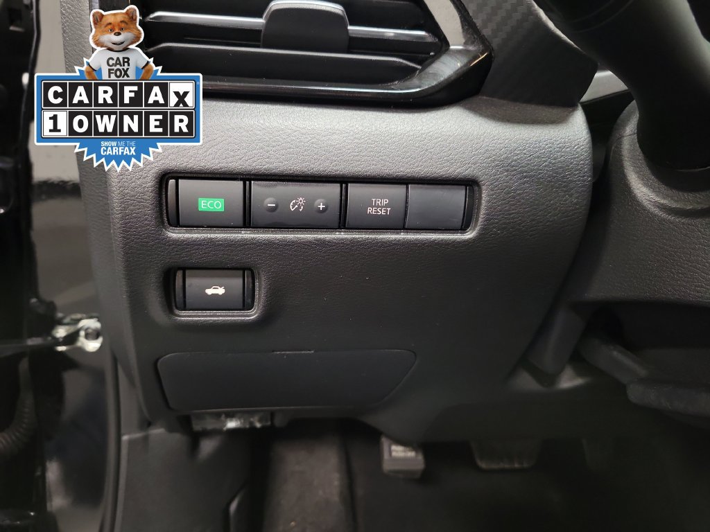 Used 2025 Nissan Sentra SR FWD image 26