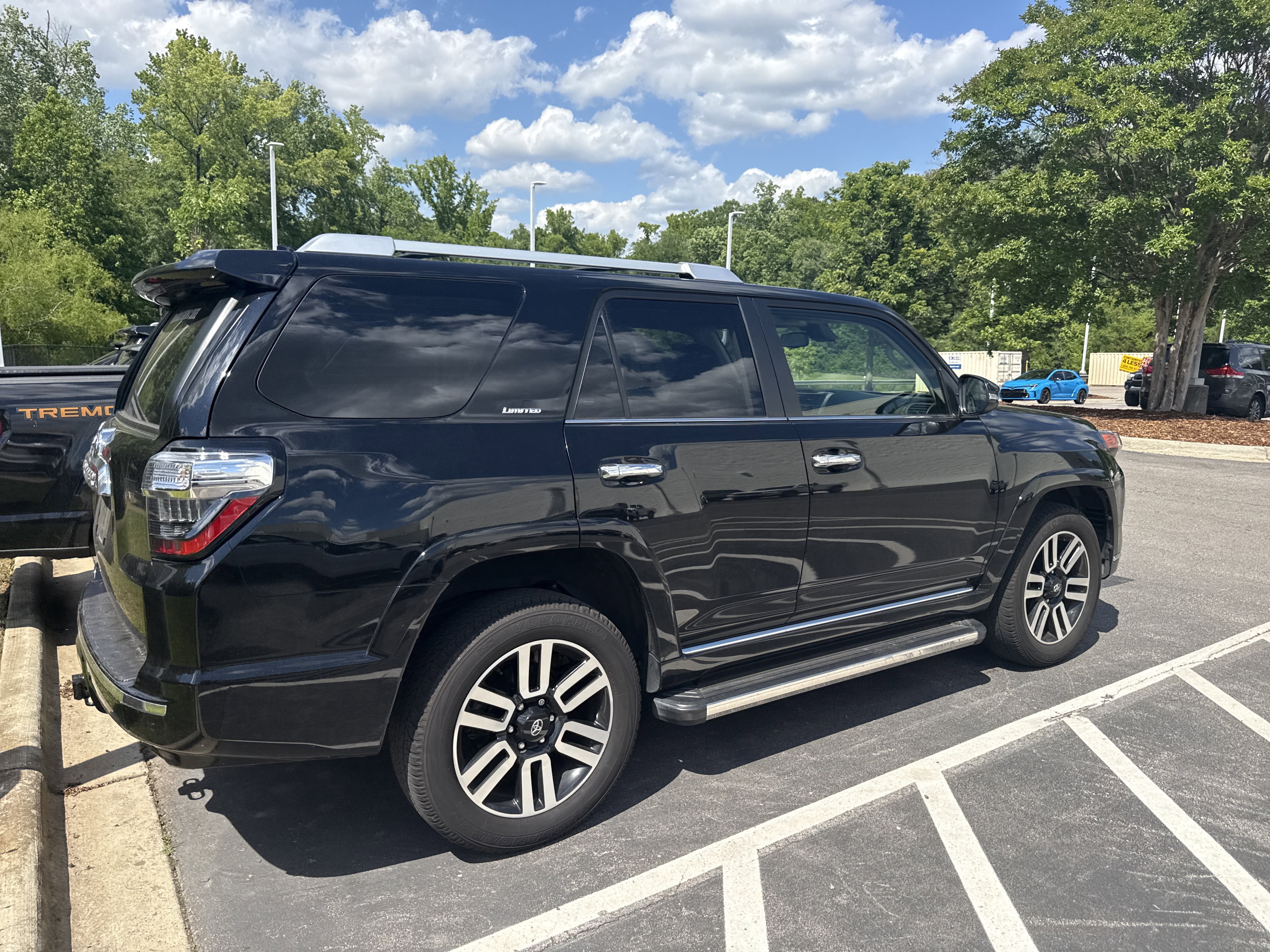 Used 2022 Toyota 4Runner Limited AWD/4WD image 41