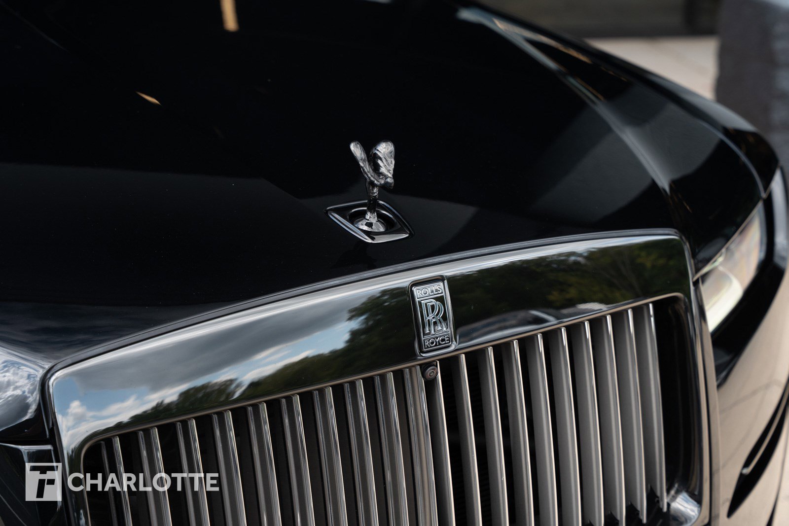 Used 2023 Rolls-Royce Ghost Black Badge w/ Black Badge Ghost Package image 3