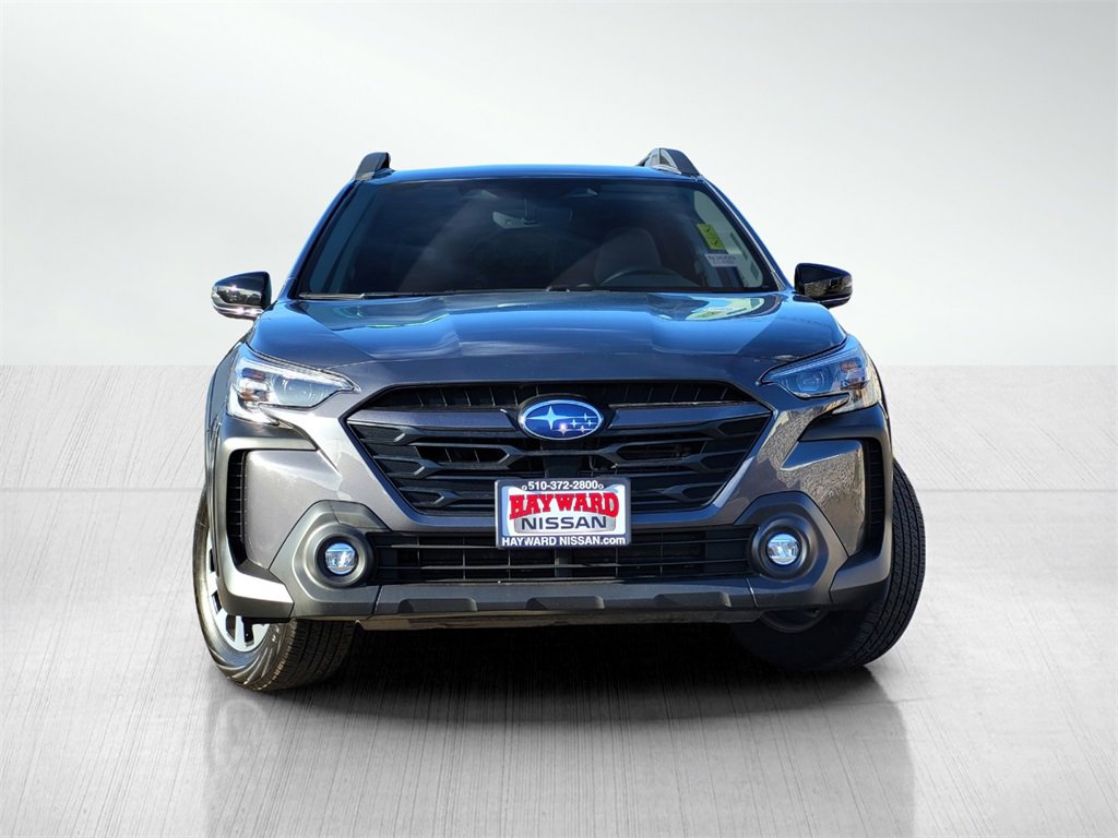 Used 2024 Subaru Outback Premium image 2