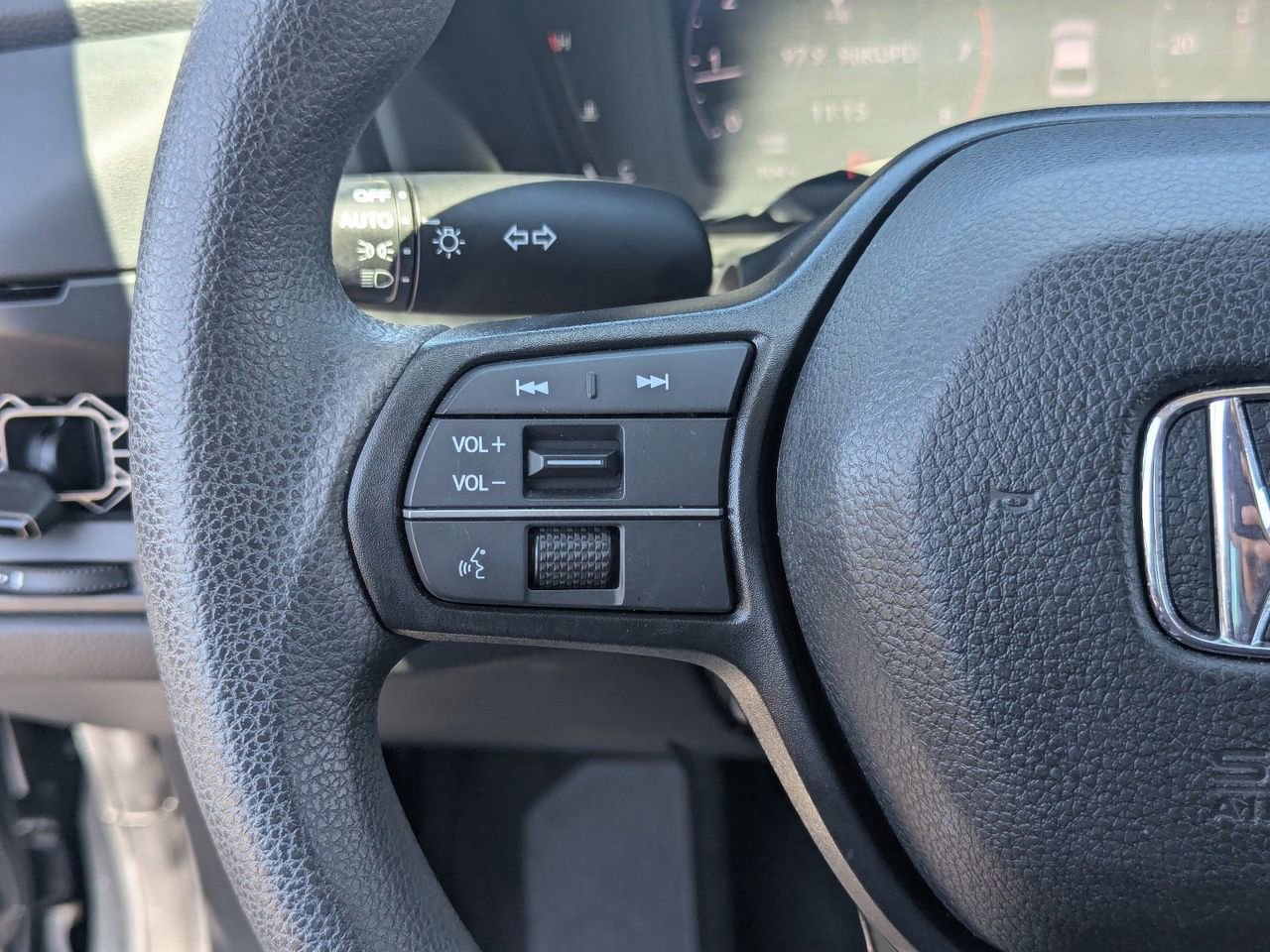 Certified 2024 Honda Accord LX image 21