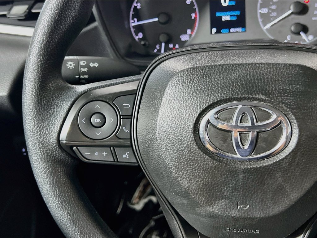 Used 2025 Toyota Corolla LE FWD image 16