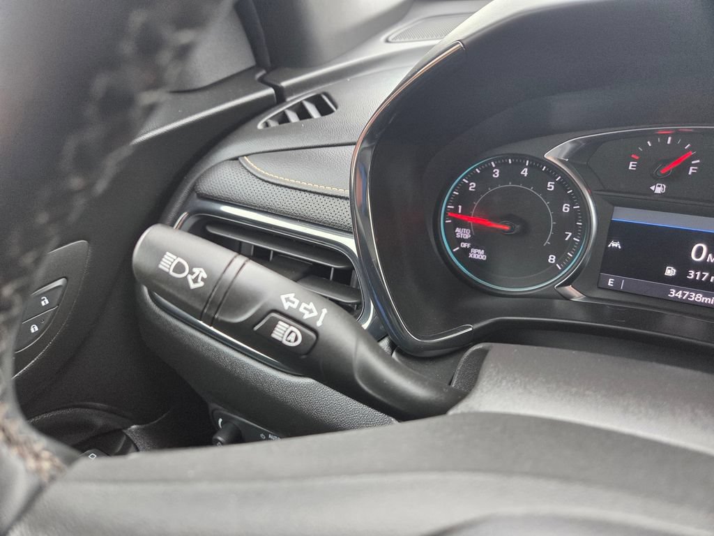 Used 2023 Chevrolet Equinox Premier AWD/4WD image 22