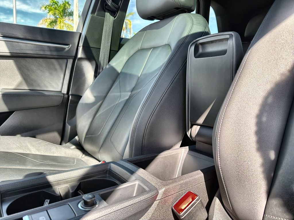 Used 2022 Audi Q3 2.0T Premium w/ Convenience Package image 35