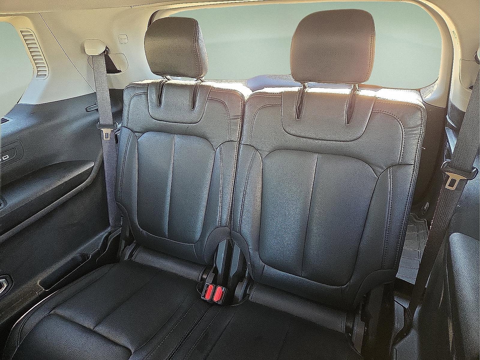 Used 2022 Jeep Grand Cherokee L Laredo w/ Luxury Tech Group I image 11