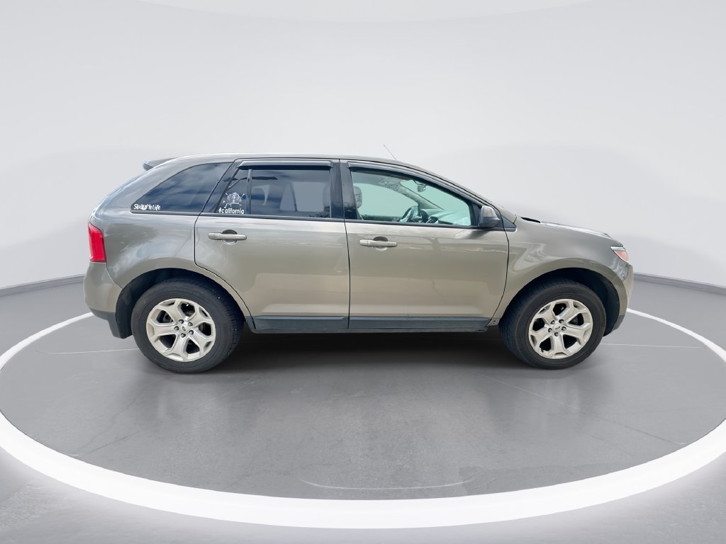 Used 2013 Ford Edge SEL FWD image 9