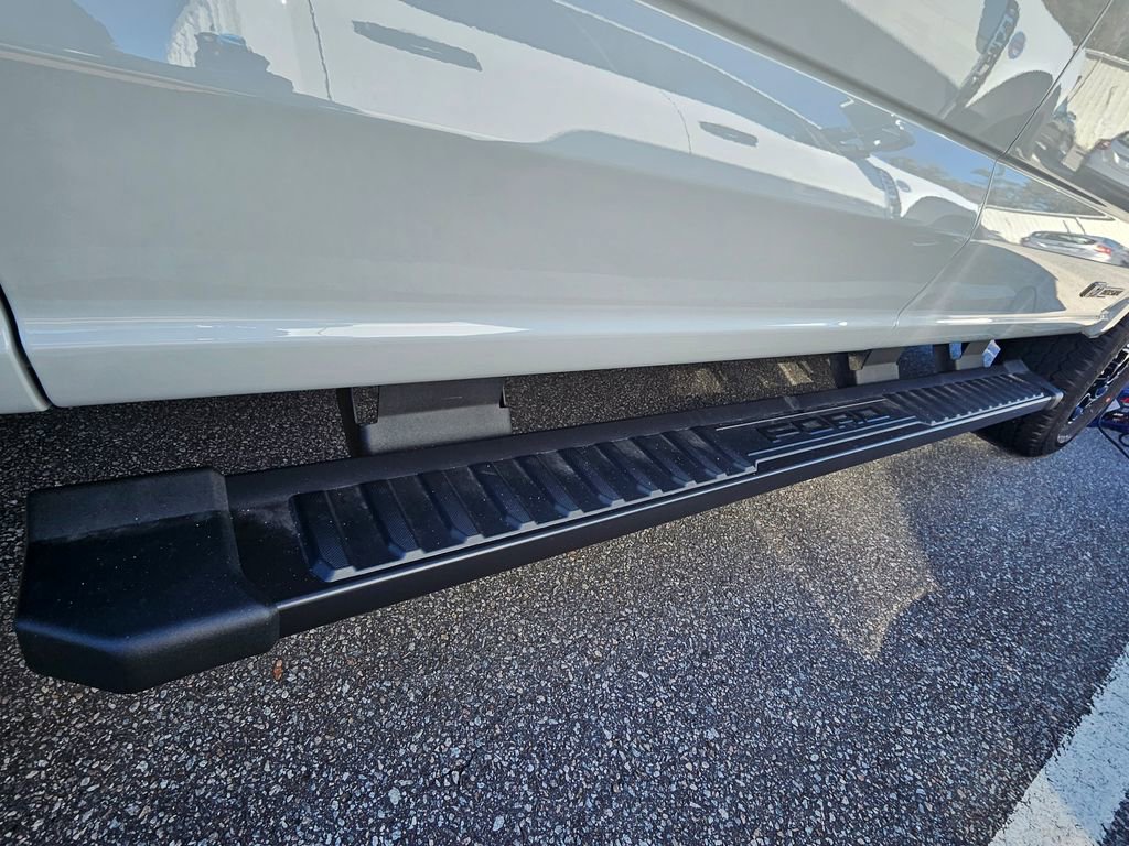 New 2026 Ford F250 Lariat w/ Black Appearance Package image 7