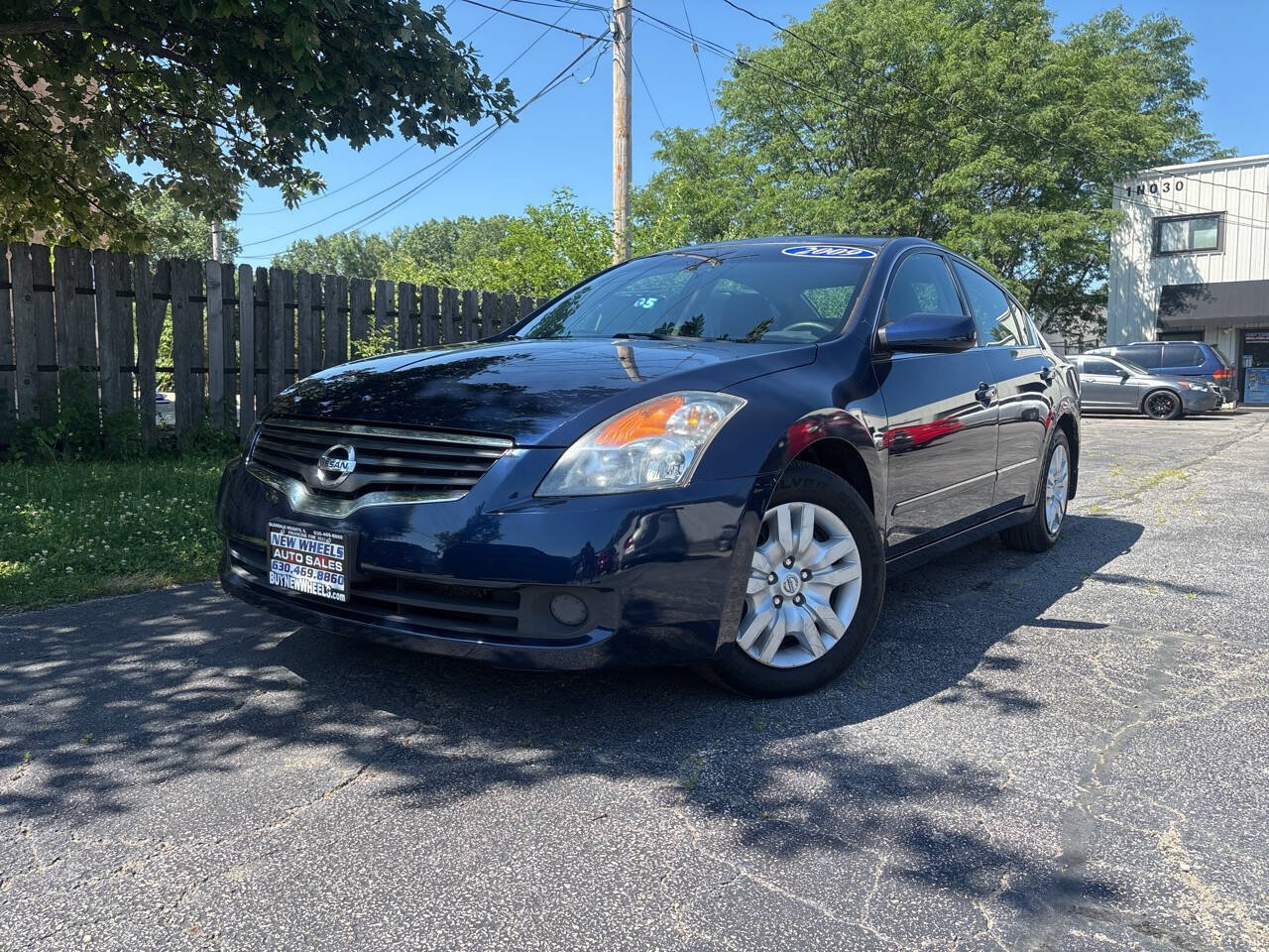 Used 2009 Nissan Altima 2.5 S FWD image 1