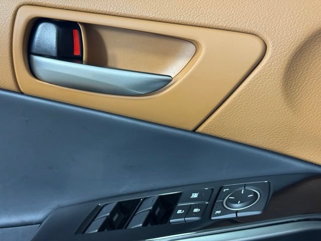 Used 2025 Lexus IS 350 F Sport w/ Accessory Package RWD image 16