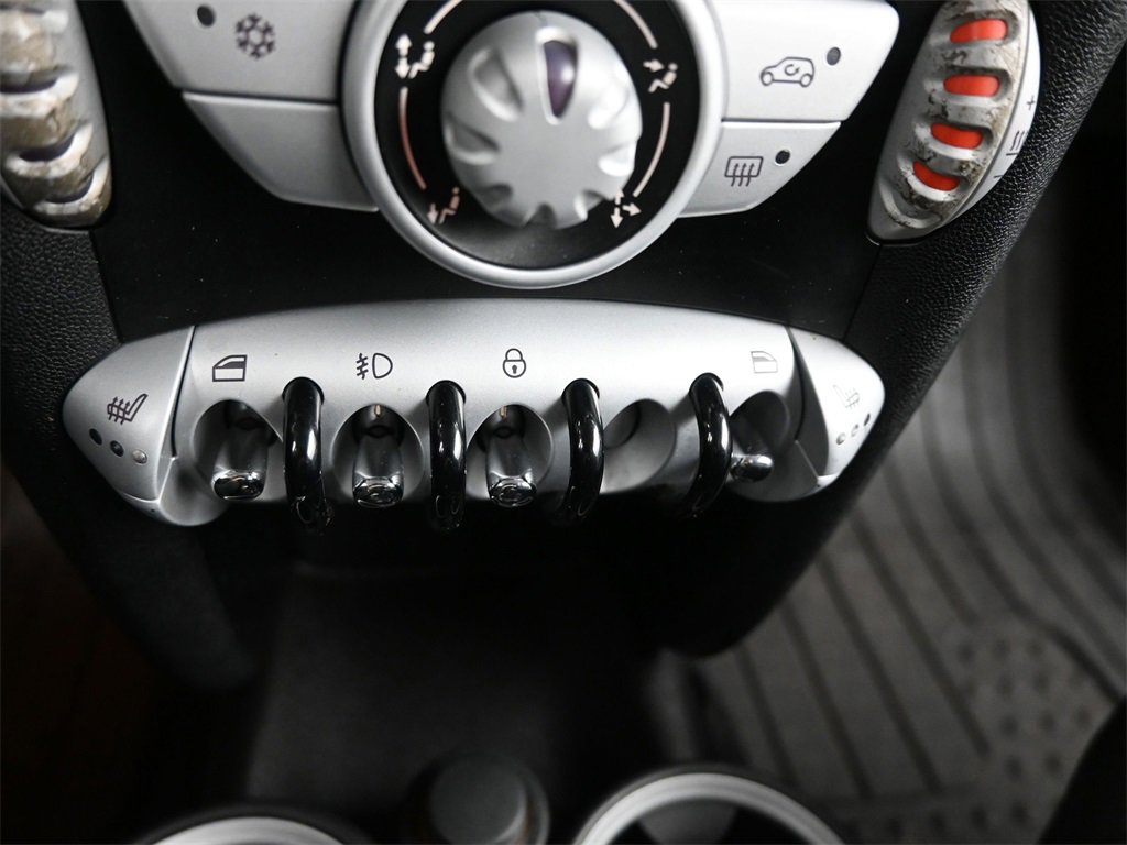 Used 2010 MINI Cooper S image 24