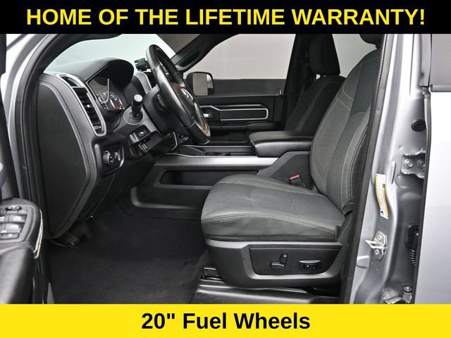 Used 2022 RAM 2500 Big Horn w/ Night Edition AWD/4WD image 16