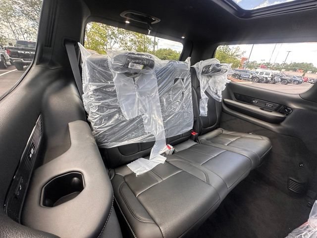 New 2026 Jeep Grand Wagoneer Summit w/ Premium Group III AWD/4WD image 31